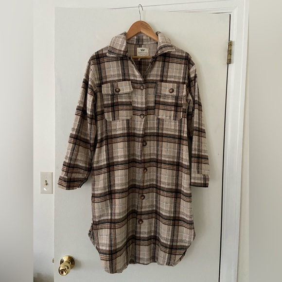 Pinache Plaid Long Shacket - Picture 1 of 4